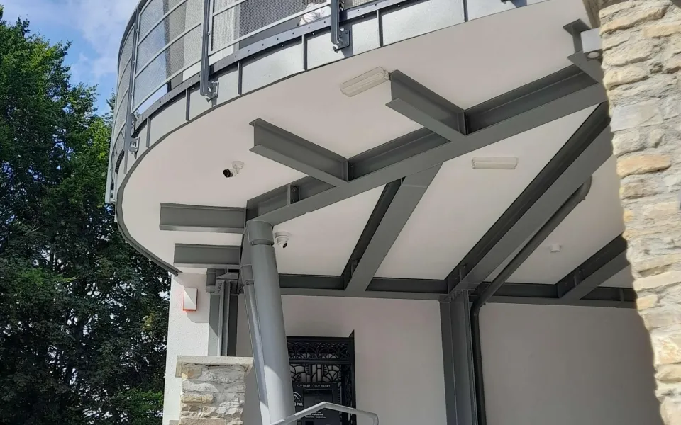 Realizacja Renoplast system Basic W30 taras wentylowany łukowy