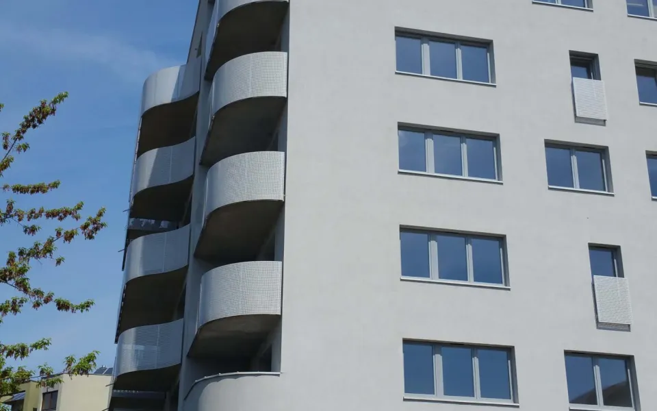 Realizacja Renoplast system Basic k20 balkon łukowy